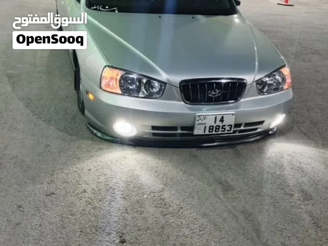 2001 هيونداي افانتي SE