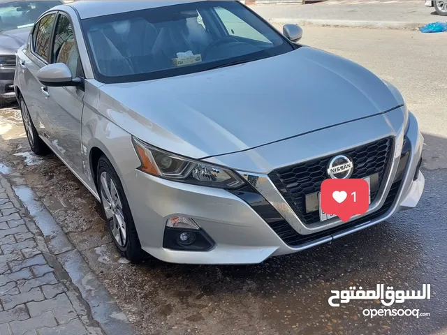 Used Nissan Altima in Basra