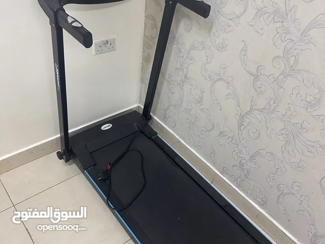 جهاز للمشي جديد استعمال اقل من اسبوعين