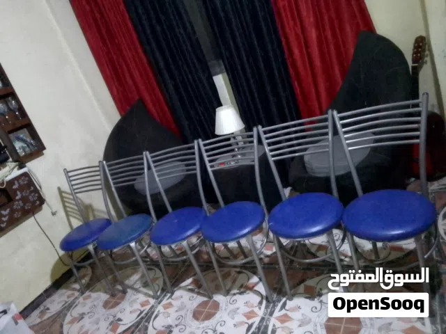 طقم كنب ثنائية وثلاثية وكراسي عدد (6)