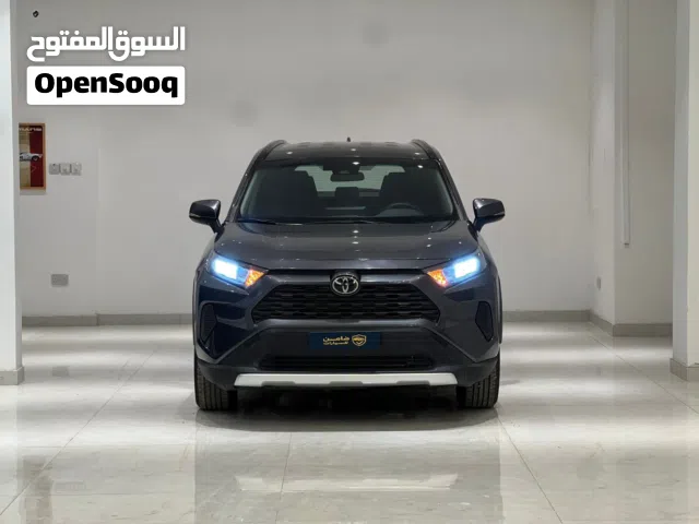 2020 Toyota RAV 4 LE