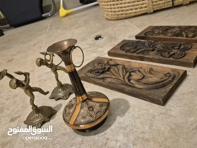 مجموعات تحف من بلاد مختلفة وكراكيب للبيع