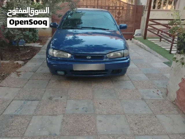 1993 هيونداي النترا GLS