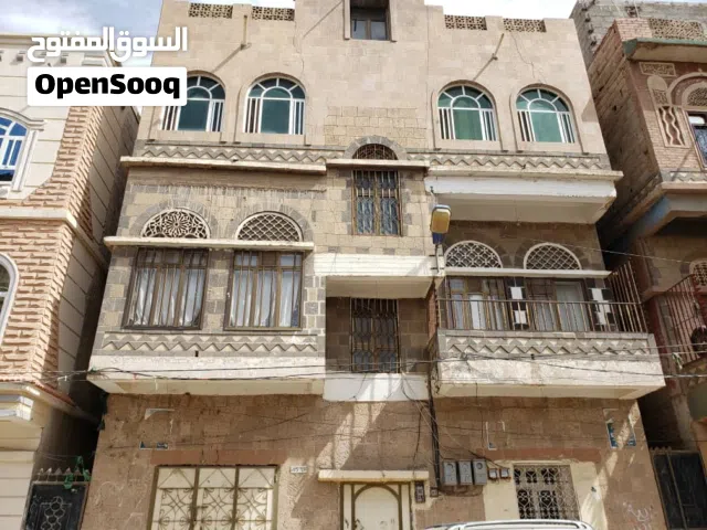 منزل مع ارض للبيع المساحة7لبن الا تمن عشاري الحوش خلفي خلف بقاله القاهره شارع القاهره