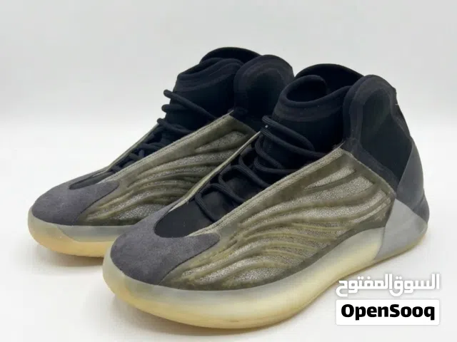Yeezy QNTM Amber Tint