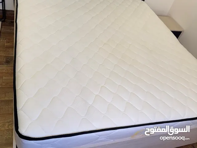فرشات بحالة جديدة للبيع مجوز ومفرد