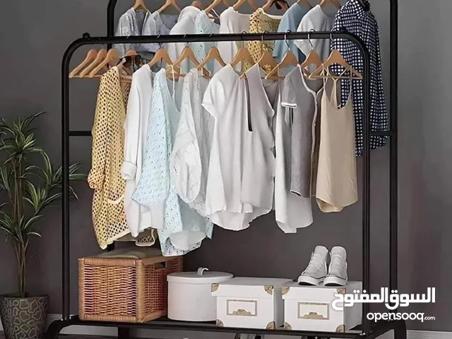 فقط 10 دنانير اقوى ستاند معدني لتعليق الملابس متحرك يتحمل وزن بأحدث شكل مميز بالجودة و الشكل