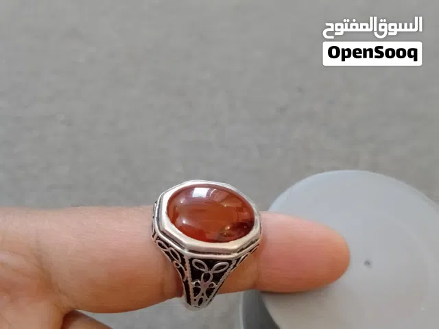 للبيع خاتم فضة تقيلة صياغة. يدوي