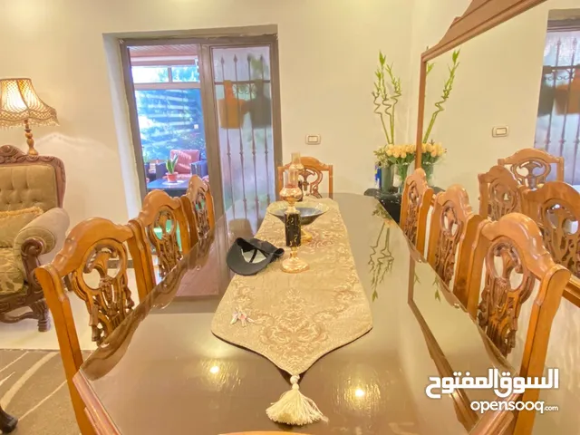 شقه طابق ارضي شفا بدران 150..35خارجي