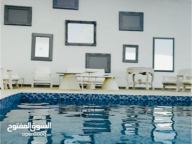 4 Bedrooms Chalet for Rent in Al Jahra Kabd