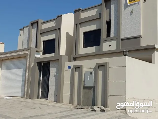 320 m2 5 Bedrooms Villa for Sale in Muscat Al Maabilah