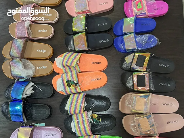 نعالات بناتي ستاتي بسعر حرق البيع للضرورة