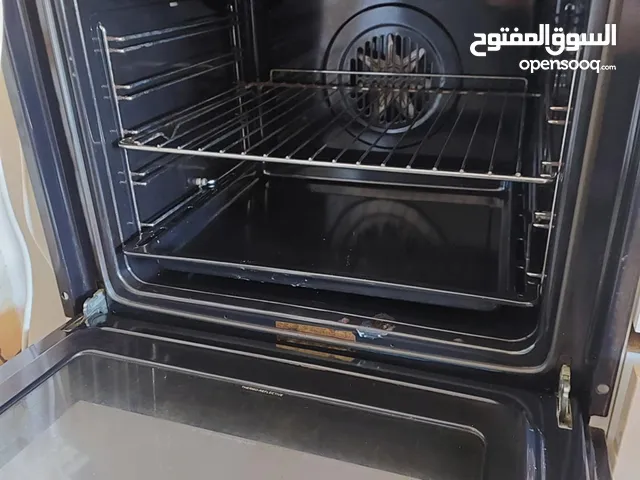كوشة إيطالية و غاز و ميكرويف و مرايا حائط