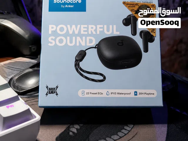 سماعات انكر r50i  بيهن مجال بسيط