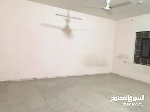 150 m2 3 Bedrooms Townhouse for Rent in Basra Muhandiseen