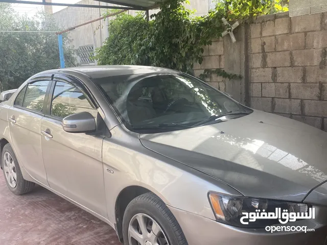 متسوبيشي فراشه 2015