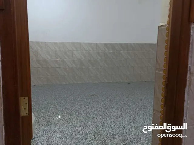 140 m2 2 Bedrooms Apartments for Rent in Basra Tuwaisa