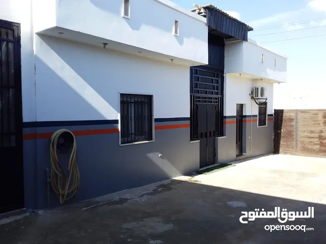 منطقة التويتا تاجورة بجنب المسجد الغرياني هنكر مع استراحة.