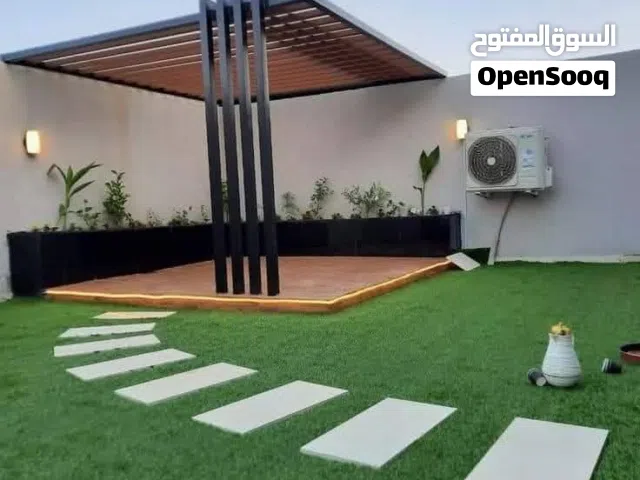 مصنع  وحداده عامه و الومنيوم و BVC وخشب MDF احدث التصاميم والديكورات والالوان
