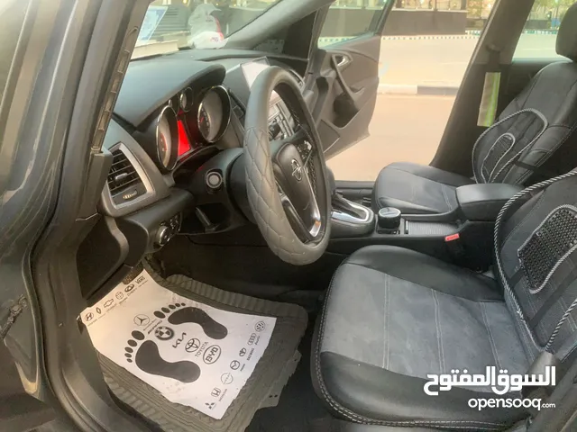 اوبل استرا موديل 2015