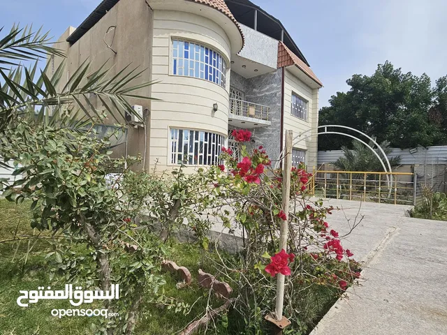 3000 m2 More than 6 bedrooms Townhouse for Sale in Basra Baradi'yah