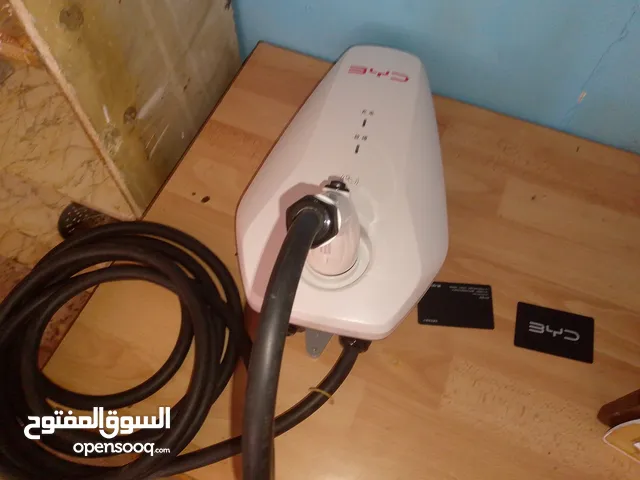 شاحن سياره  بي واي دي صيني للبيع. بي واي دي
