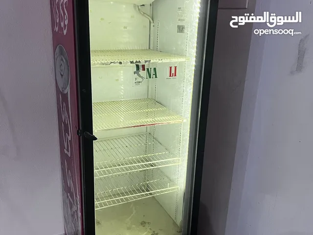 ثلاجة عرض للبيع