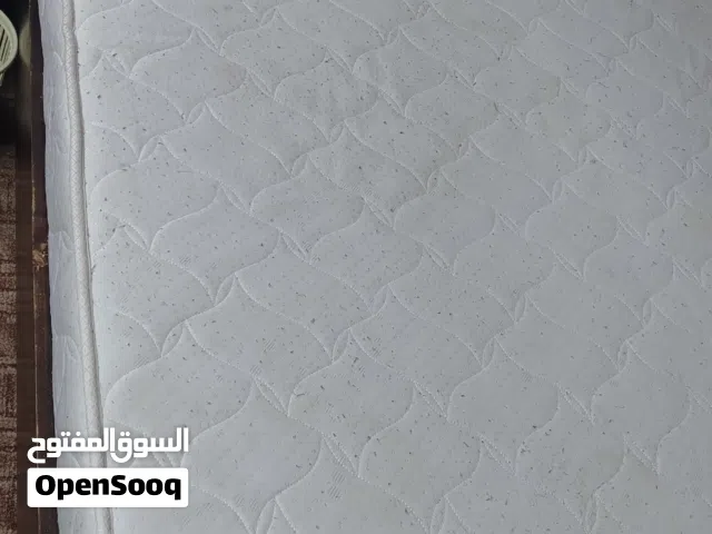 فرشة تخت للبيع