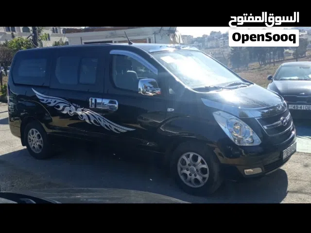 2014 هيونداي H1 Standard