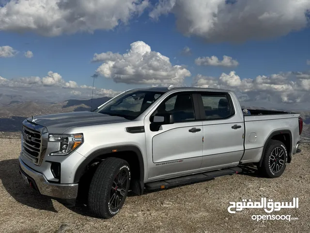 Used GMC Sierra in Sulaymaniyah