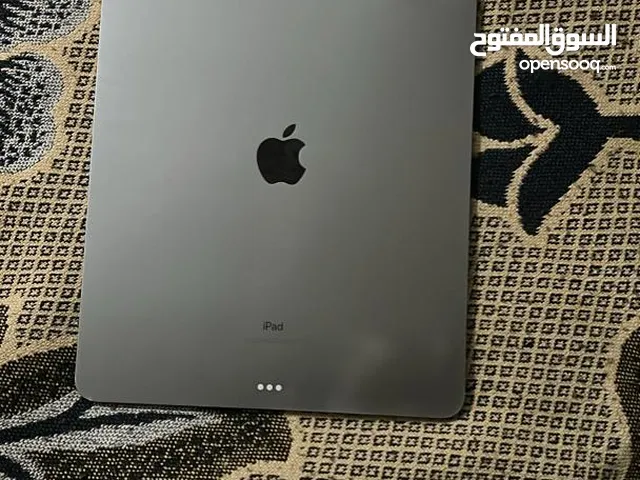 Apple iPad pro 4 256 GB in Sana'a