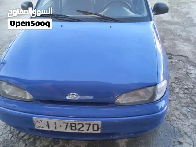 1995 هيونداي اكسنت Standard