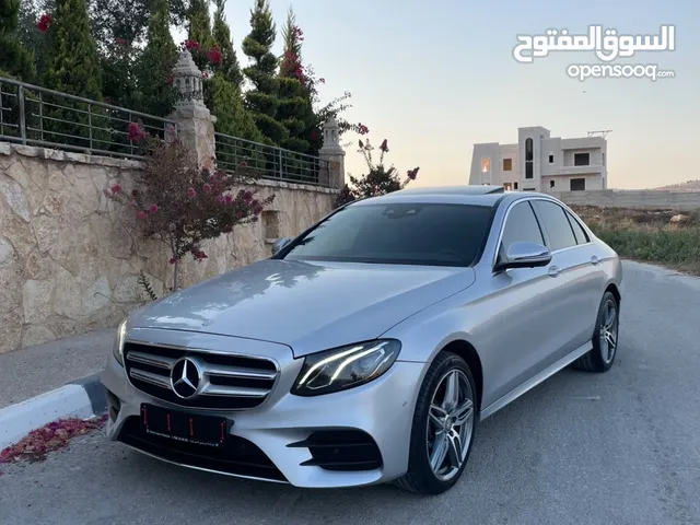 Mercedes BenzE200 2017