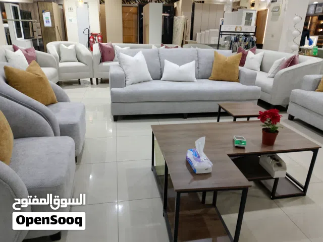 تفصيل وتنجيد جميع موديلات الكنب والستائر