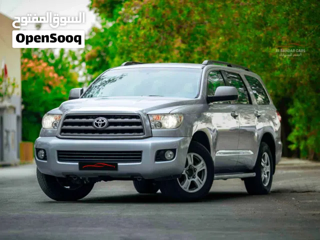 TOYOTA SEQUOIA 2010 SILVER EXCELLENT CONDITION SUPER COMFORT