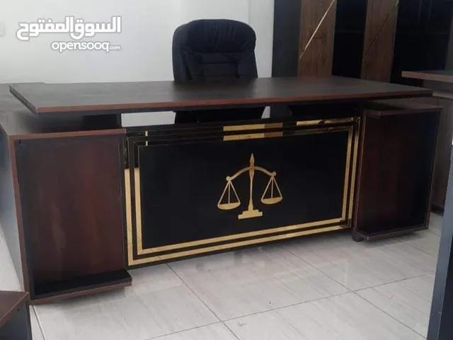 مكتب مدير مع جانبية وادراج وطاولة هديه العرض لفترة محدودة من لامينيت للأثاث المكتبي