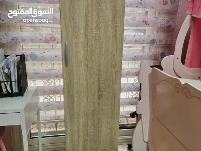 للبيع دولاب ضلفة واحدة متعدد الاستخدام ينفع وحدة تخزين أو جزامة أو دولاب صغير بسعر ع قد الايد