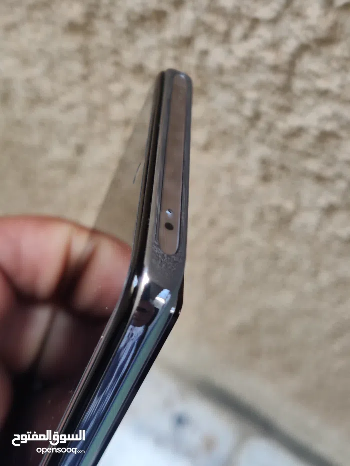 فيفو فئة X 256 جيجابايت فضي