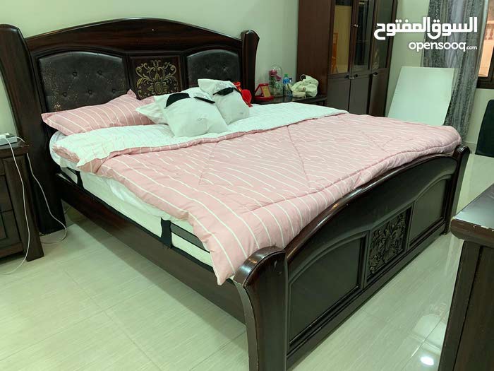 Bahraini Made King Size Bedroom V Good Condition Without Matters