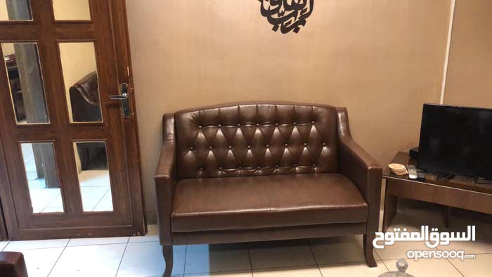كن هادئا حتى ذات مرة طقم جلد كنبه وكرسين مكتب بني صغير Luxuryeventcompany Com