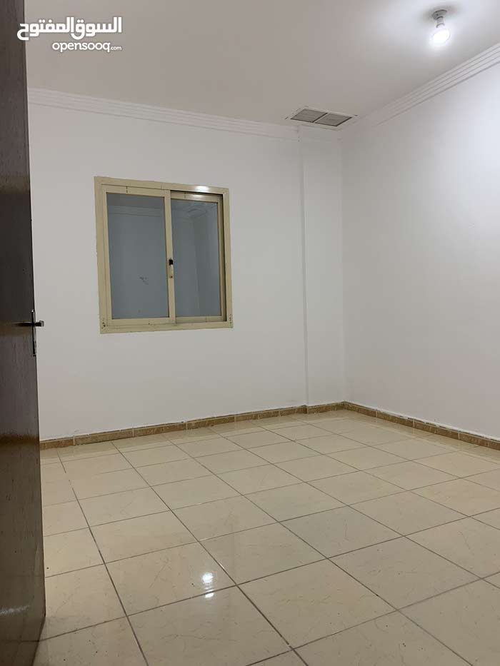 Room For Rent Available At Mahboula Block 2 Street 206 Near