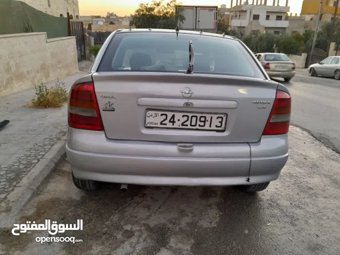 أوبل ‏استرا ‏GSe ‏2001