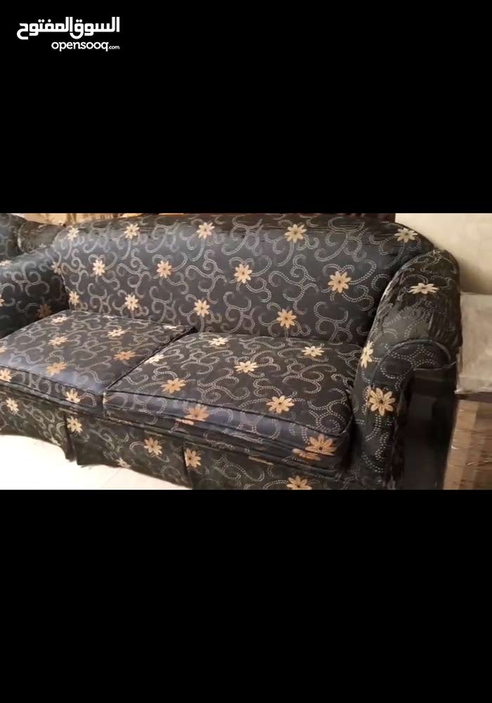 طاولة تسريحة بالانجليزي Alttawila