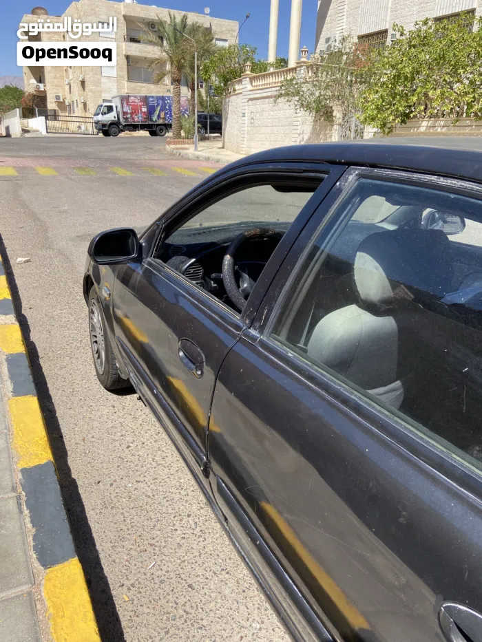 كيا شوما 2002