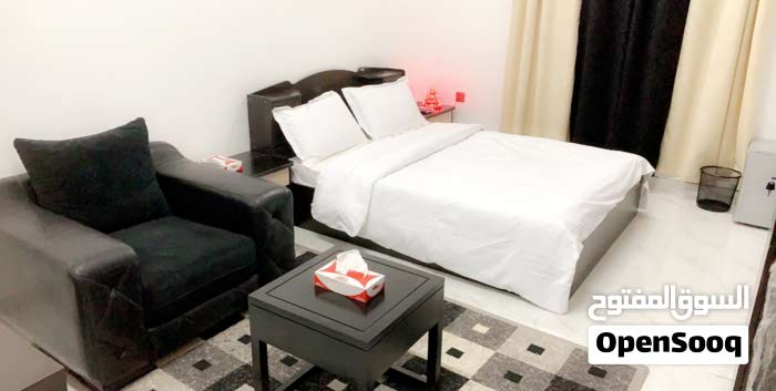 غرف جديدة ونظيفة ومؤثثه وفخمه للايجار اليومي في الخوضRooms for daily
