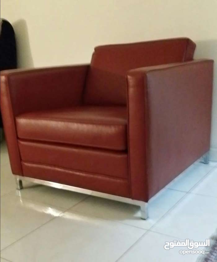 A Used Sofas Sitting Rooms Entrances For Sale 112537645