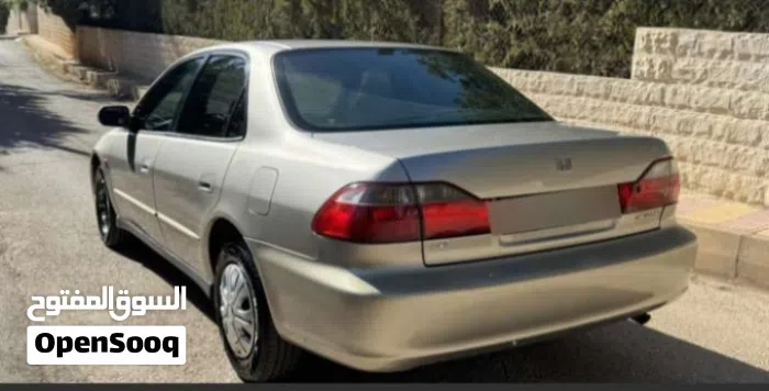 هوندا اكورد LX 1999