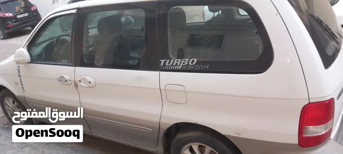 كيا كرنفال LX 2005