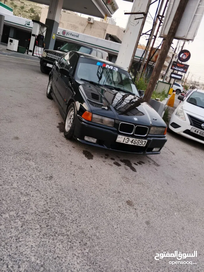 بي ام دبليو ‏اخرى ‏1993