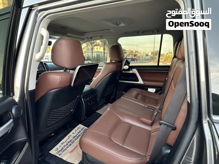 تويوتا ‏لاند كروزر ‏VXR ‏2018